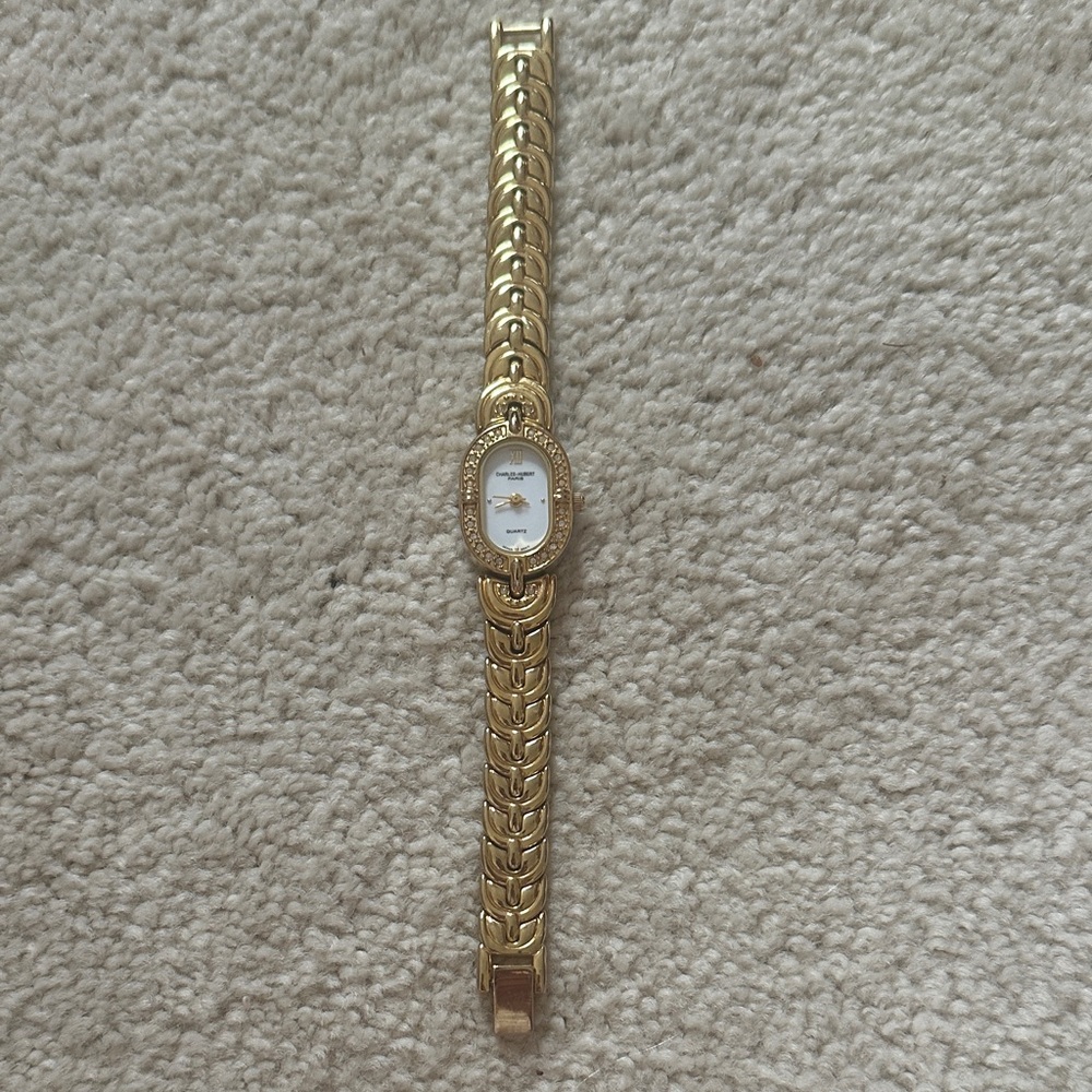 Gold Tone Women's Bracelet Watch - Classic Elegant Style
